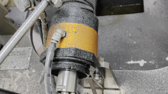 铝铸件毛刺如何全方位高效去除？AF-30浮动打磨头是不二之选