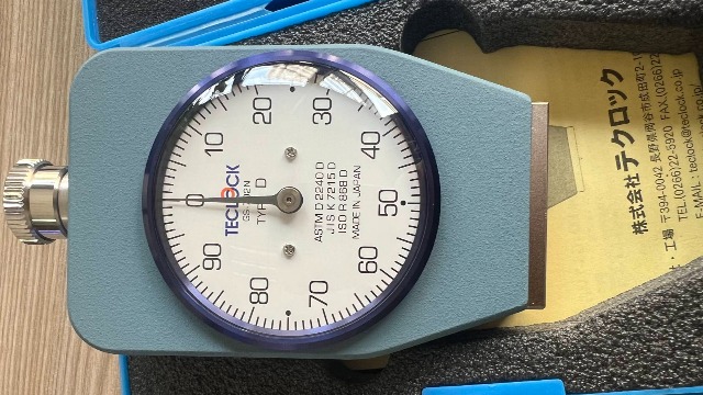 橡胶、塑料硬度测量选得乐TECLOCK硬度计