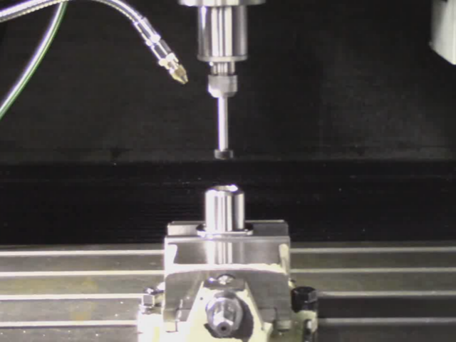 NSK中心出水电主轴φ15mm内孔研磨应用（SUS420）