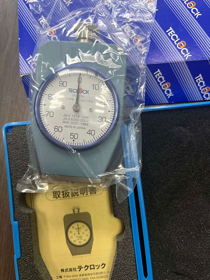 橡胶材质硬度测量选得乐硬度计